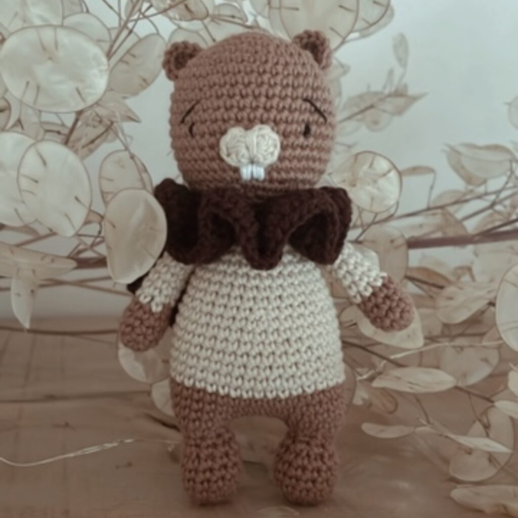 animaux de la foret Le castor, castor, crochet, annab, yarn, kit, kit crochet, amigurumi