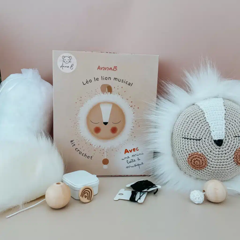 lion, kit crochet, box crochet, annab, amigurumi, boite a musique