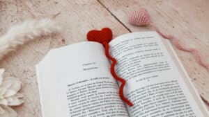 coeur, marque page, annab, crochet, amigurumi, patron gratuit, free pattern